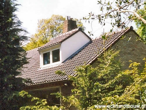 PLAATSEN DAKKAPEL OF DAKOPBOUW